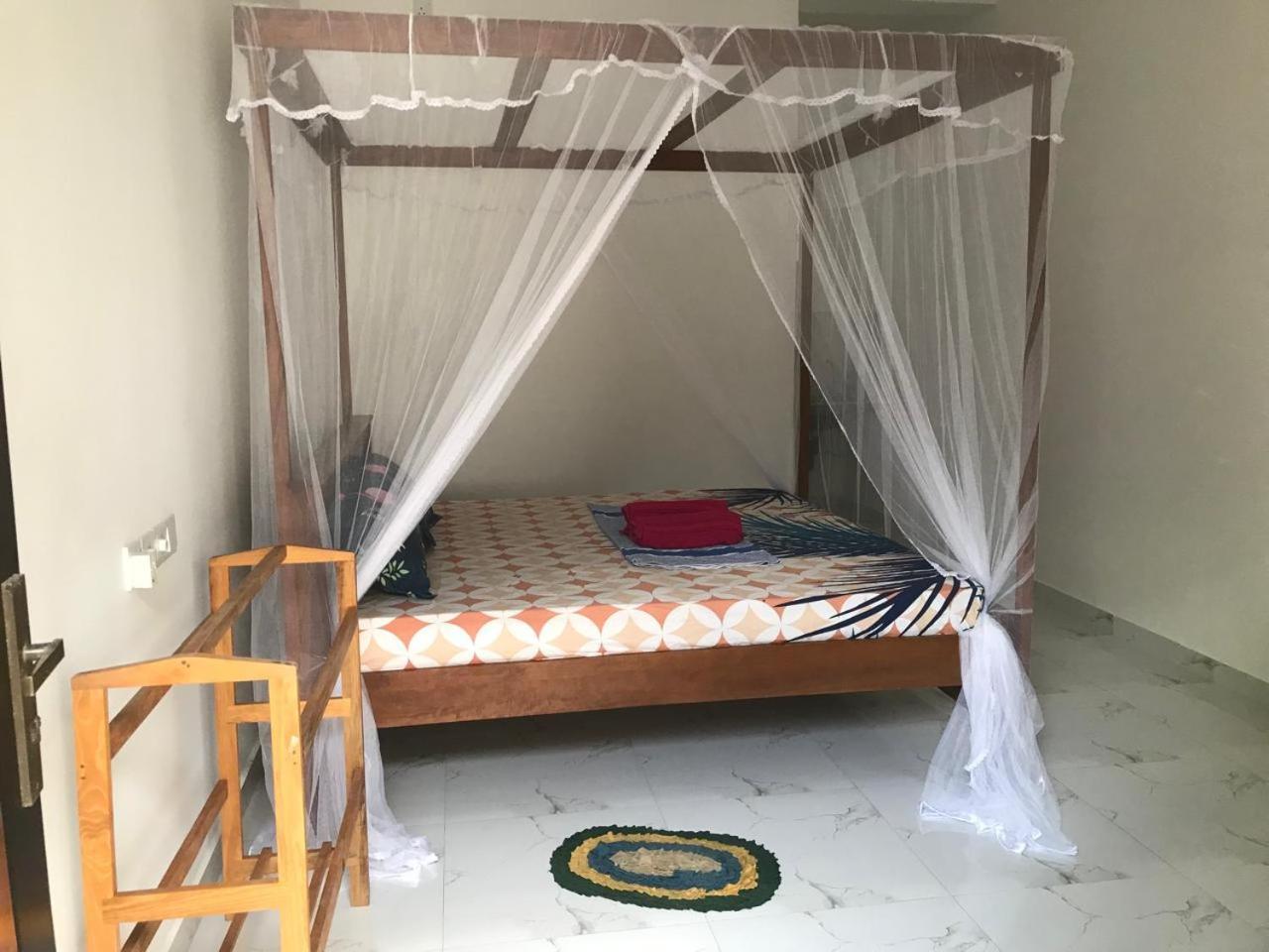 Hotel Navodya Guest Mirissa Habitación foto